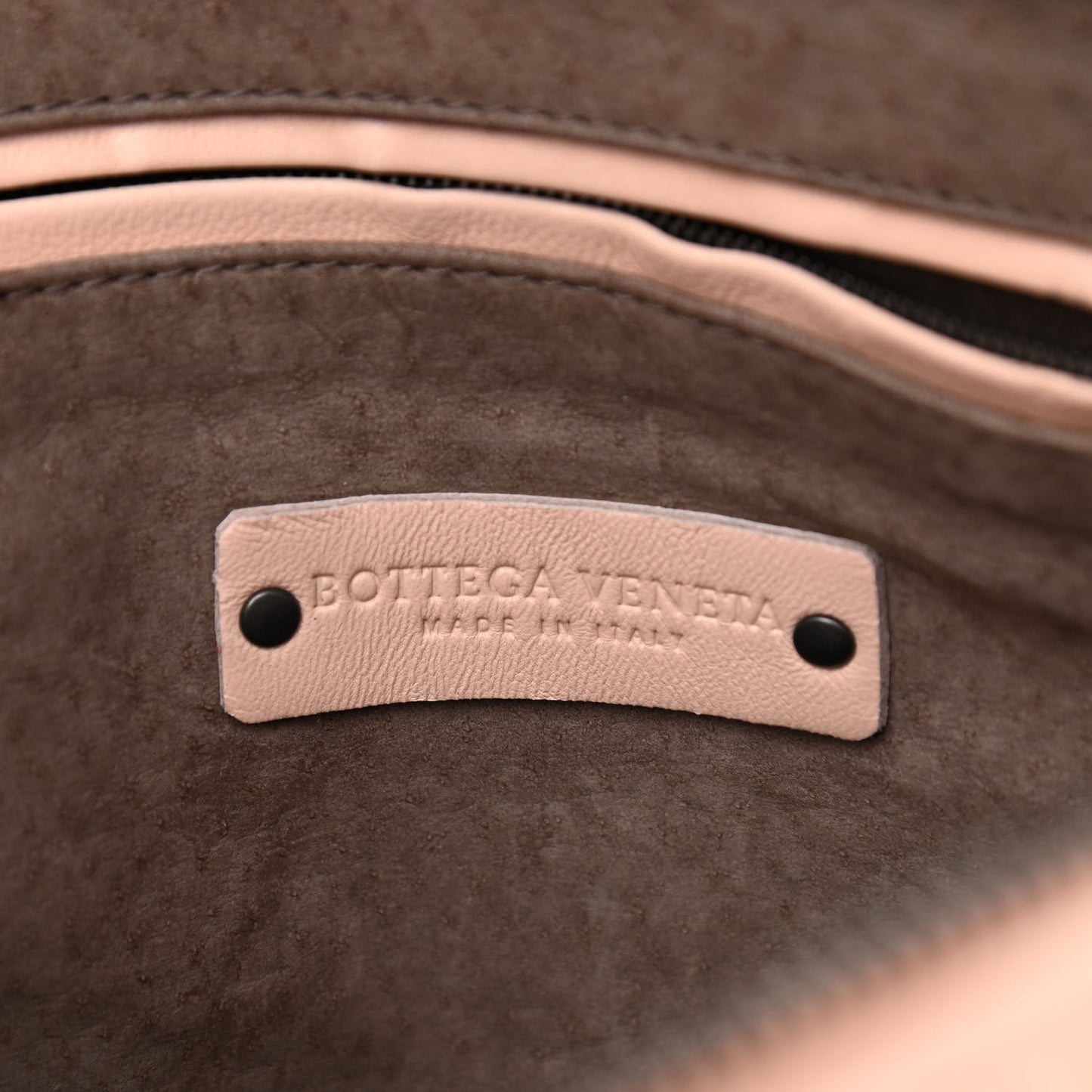 Nappa Intrecciato Nodini Crossbody Messenger Nude