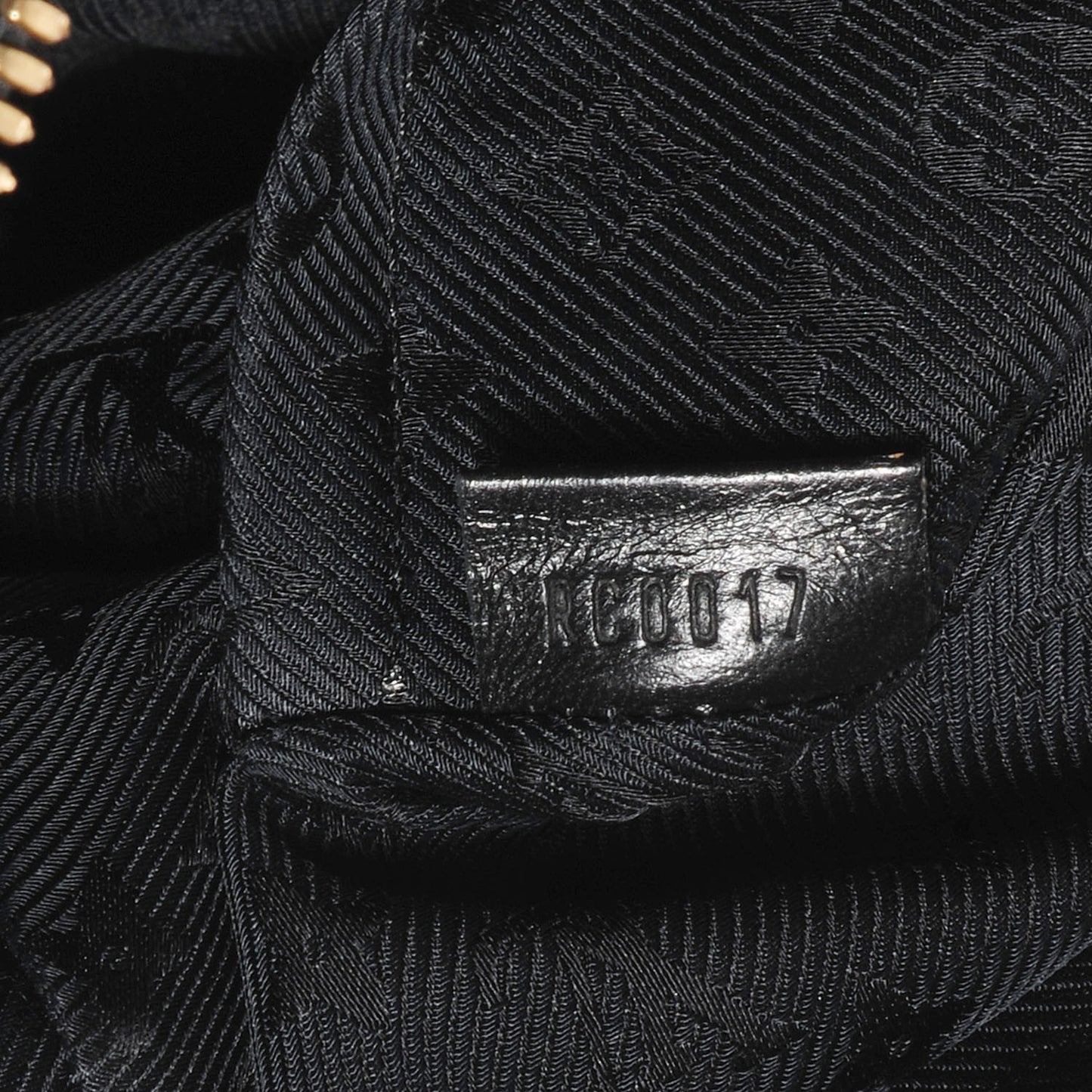 Lambskin Riveting Black