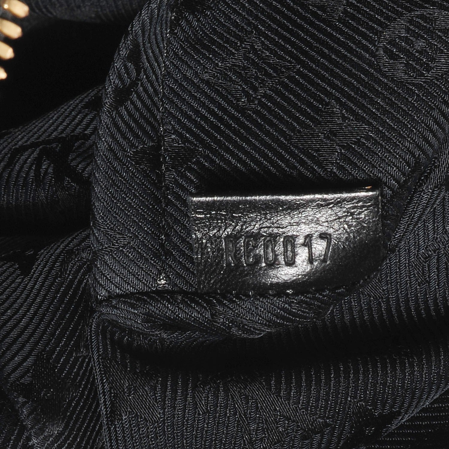 Louis Vuitton Lambskin Riveting Black 7 of 8