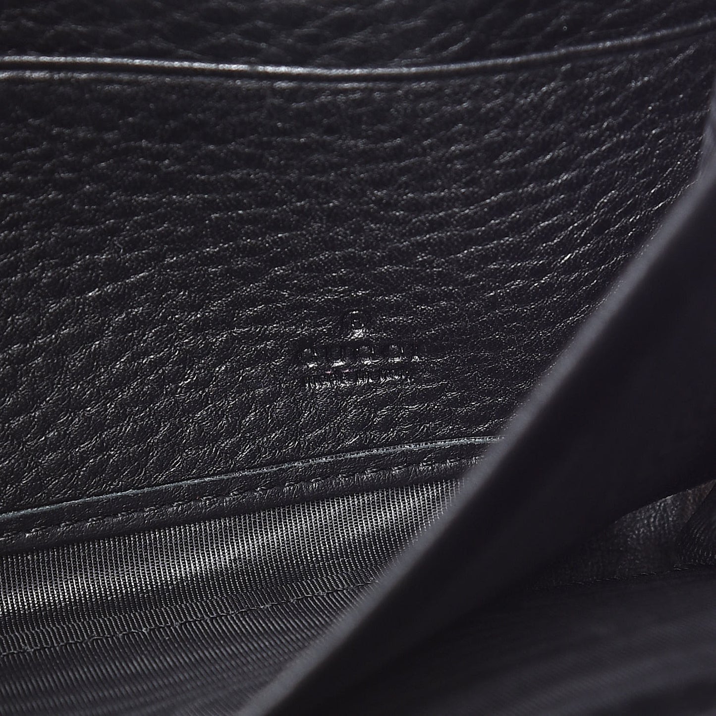 Calfskin GG Marmont Chain Wallet Black