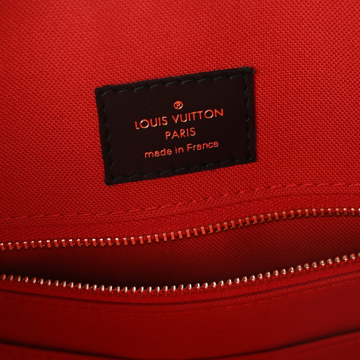 Reverse Monogram Giant Onthego MM