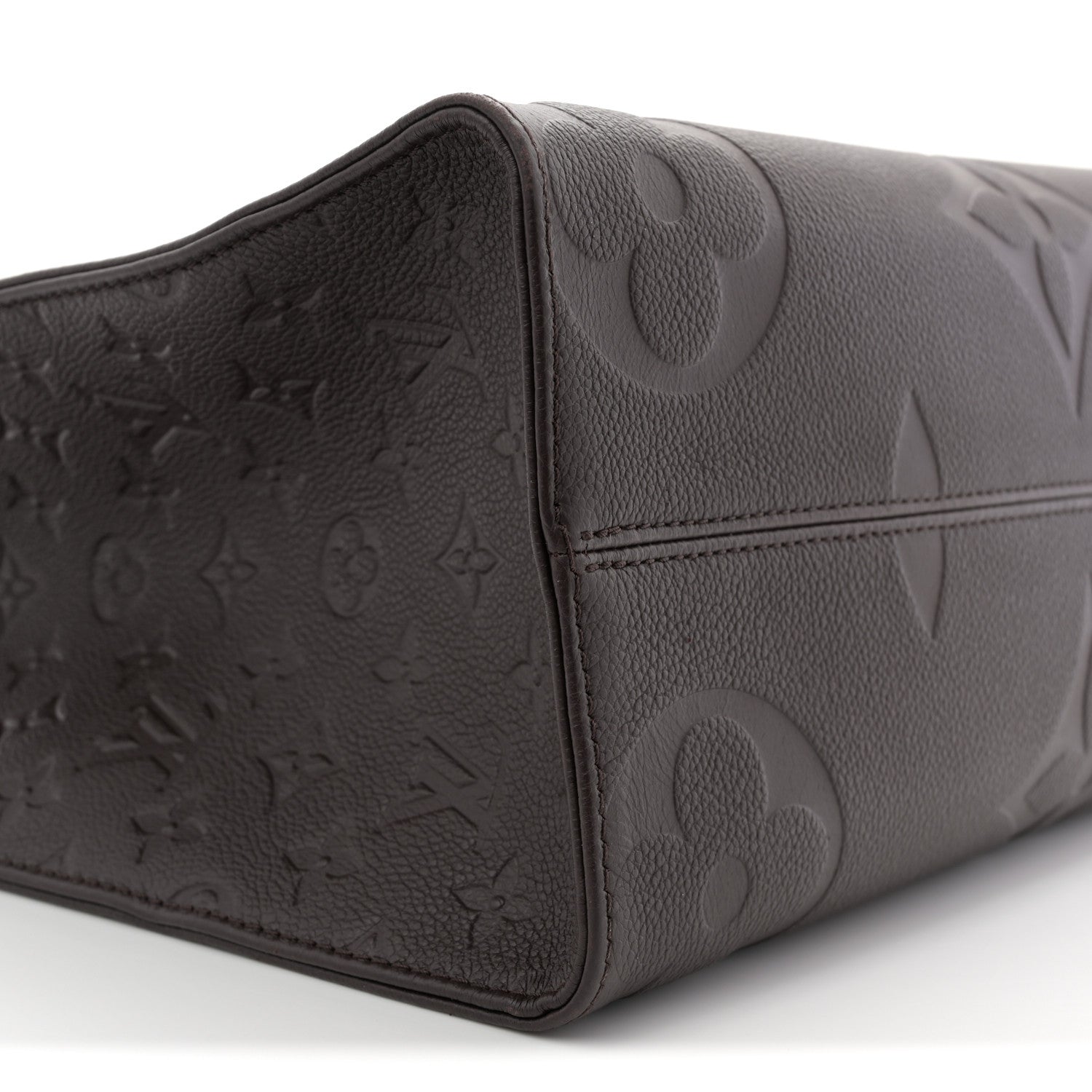 Louis Vuitton Empreinte Monogram Giant Onthego MM Chocolate 8 of 10