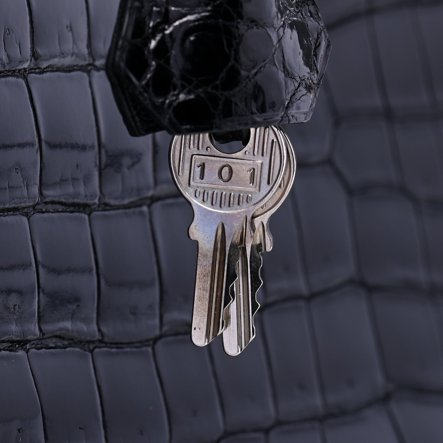 Hermes Shiny Porosus Crocodile Birkin 35 Black 30 of 32