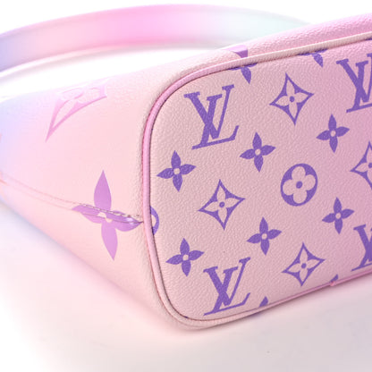 Louis Vuitton Monogram Giant Spring In The City Marshmallow Hobo PM Sunrise Pastel 8 of 10
