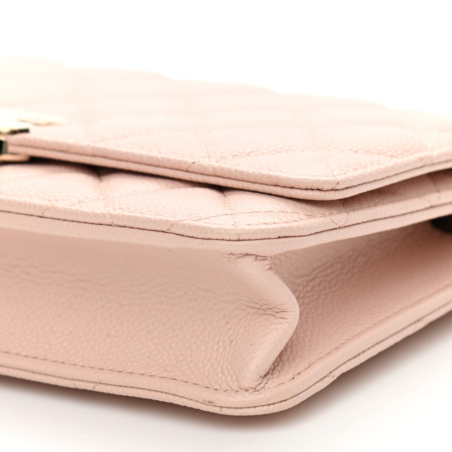 Caviar Quilted Wallet On Chain WOC Light Pink
