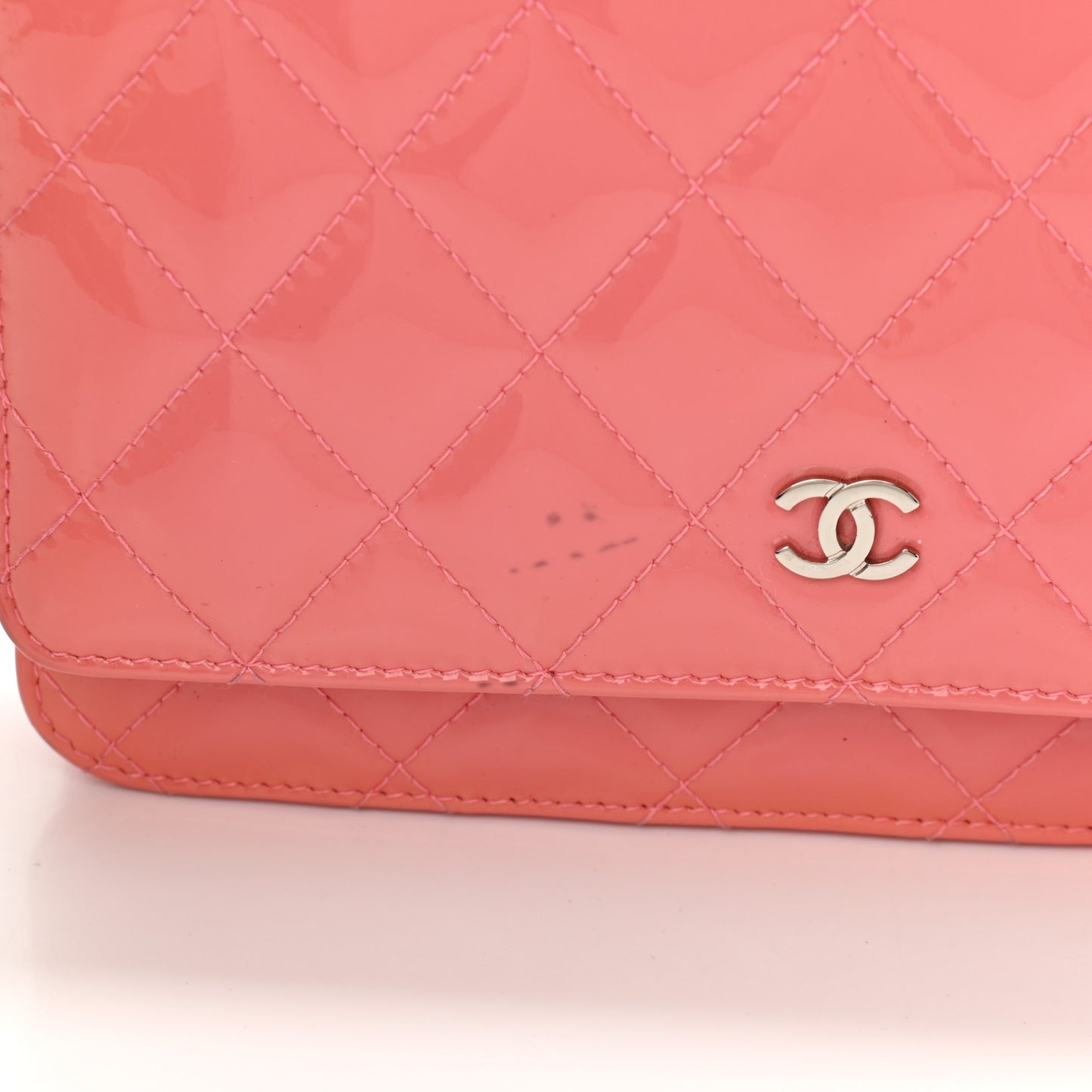 Patent Quilted Wallet On Chain WOC Coral