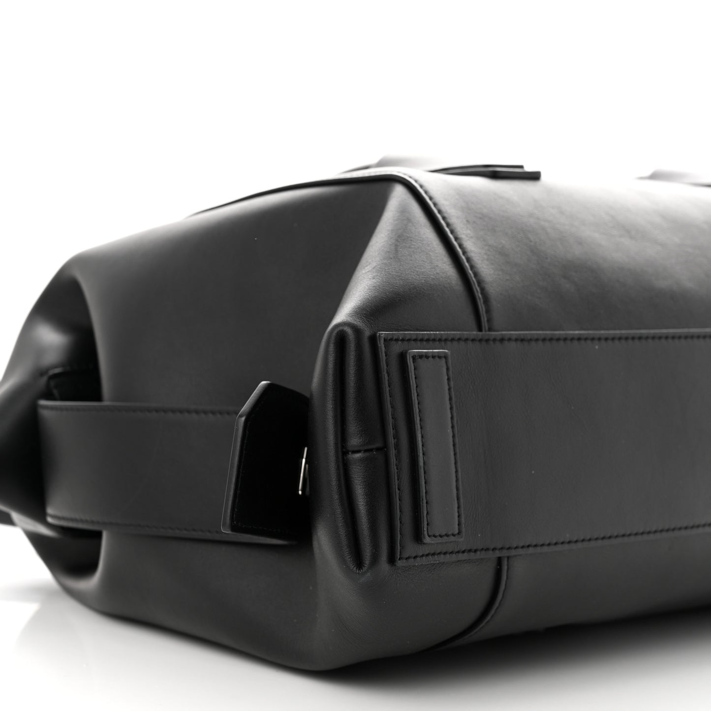 Smooth Calfskin Medium Antigona Lock Duffle Bag Black