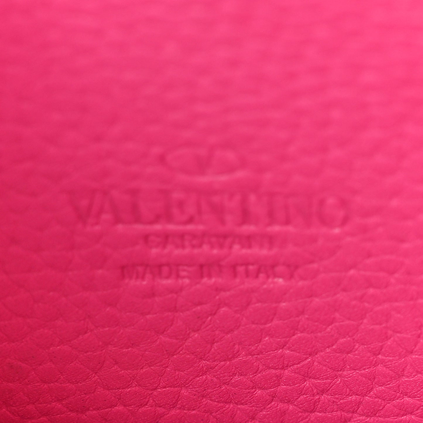 Pebbled Calfskin Medium Rockstud Flip Lock Crossbody Bag