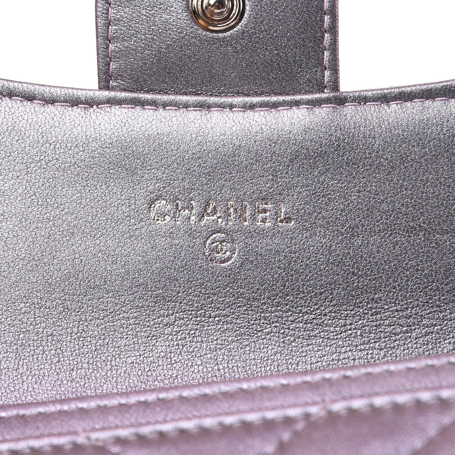 Chanel Iridescent Lambskin Chevron Quilted Reissue Card Holder Light Purple 6 of 9