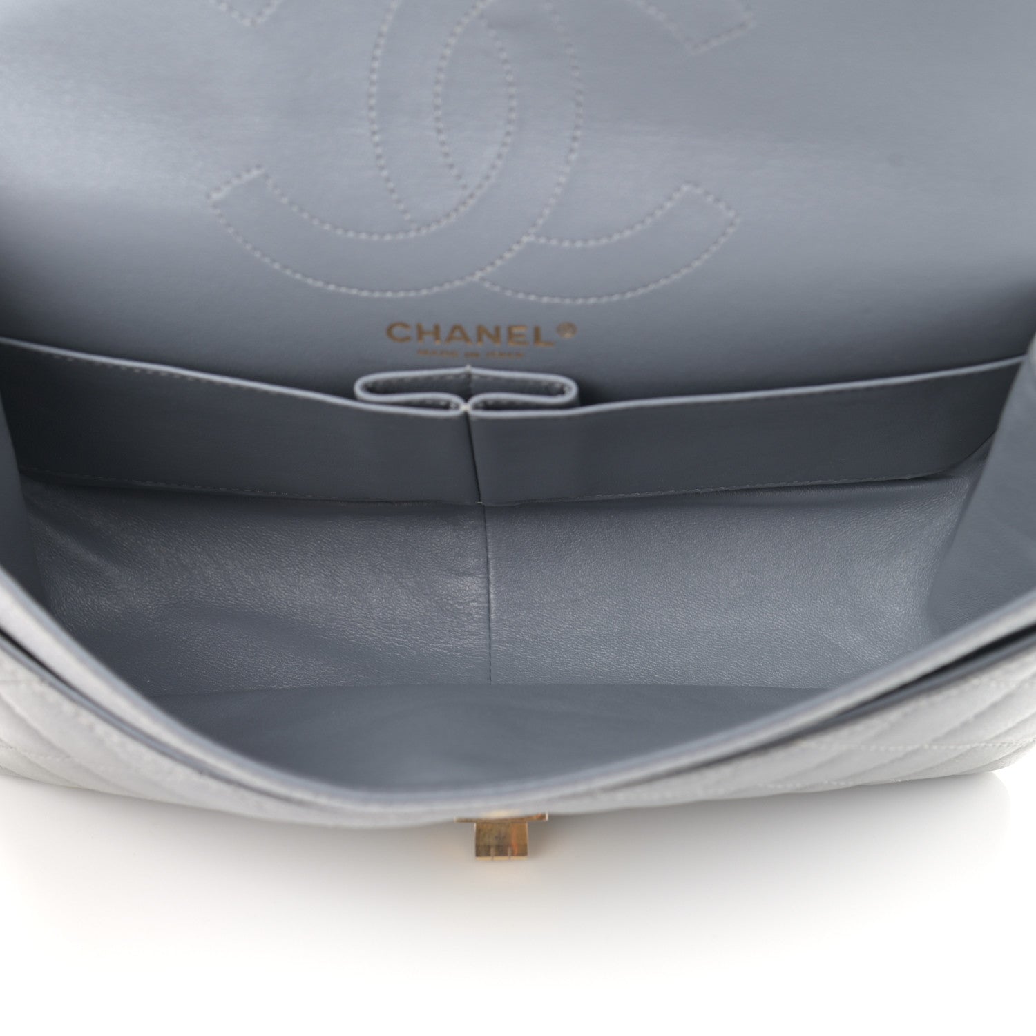 Chanel Caviar Quilted 2.55 Reissue 226 Flap Light Grey 5 of 13