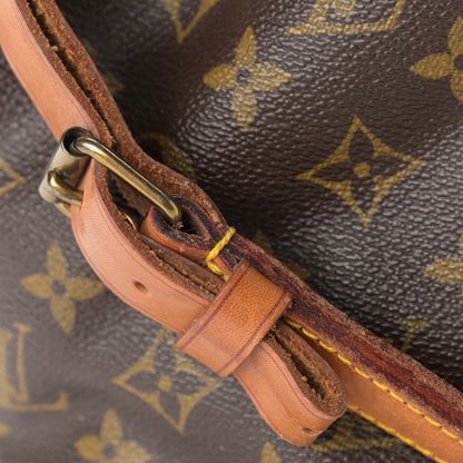 Louis Vuitton Monogram Petit Noe 19 of 20