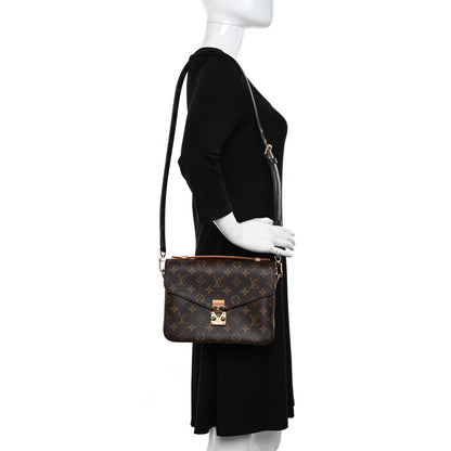 Louis Vuitton Monogram Pochette Metis 3 of 11