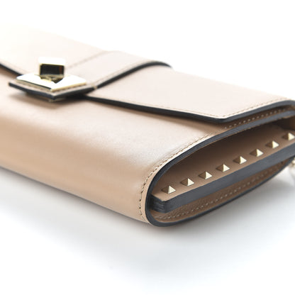 Valentino Garavani Calfskin Rockstud Chain Clutch Skin Sorbet 6 of 9