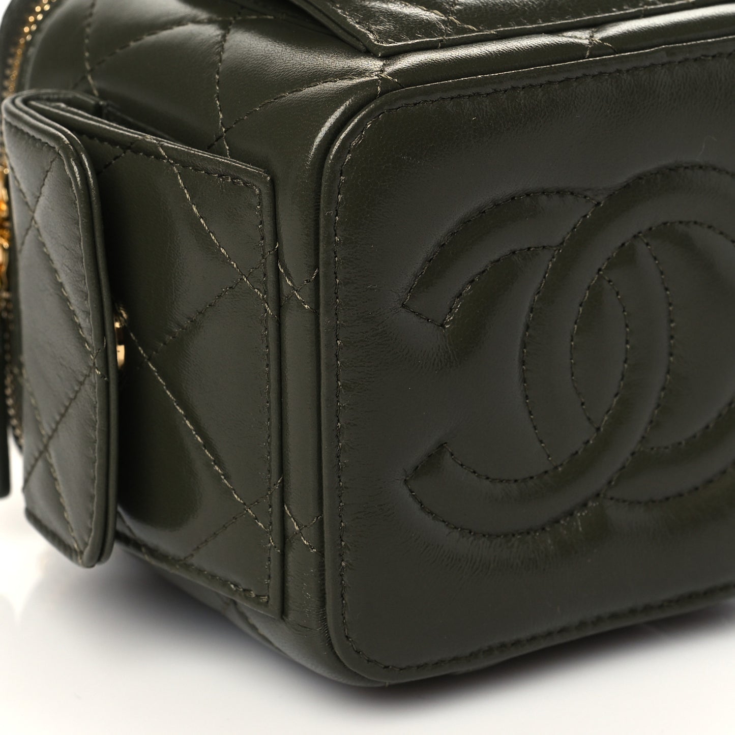Lambskin Quilted Polly Pocket Top Vanity With Chain Khaki