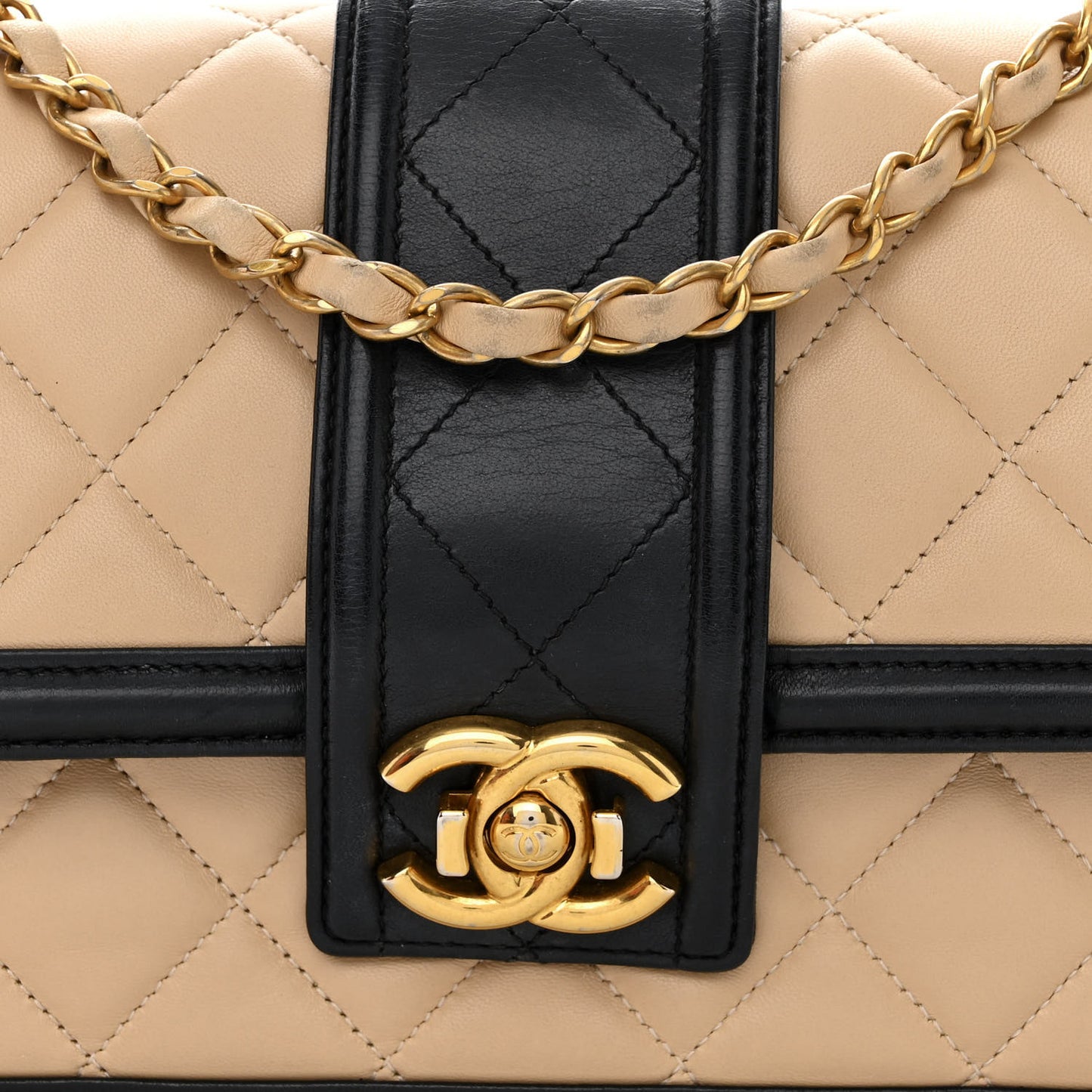 Lambskin Quilted Large Elegant CC Flap Beige Black
