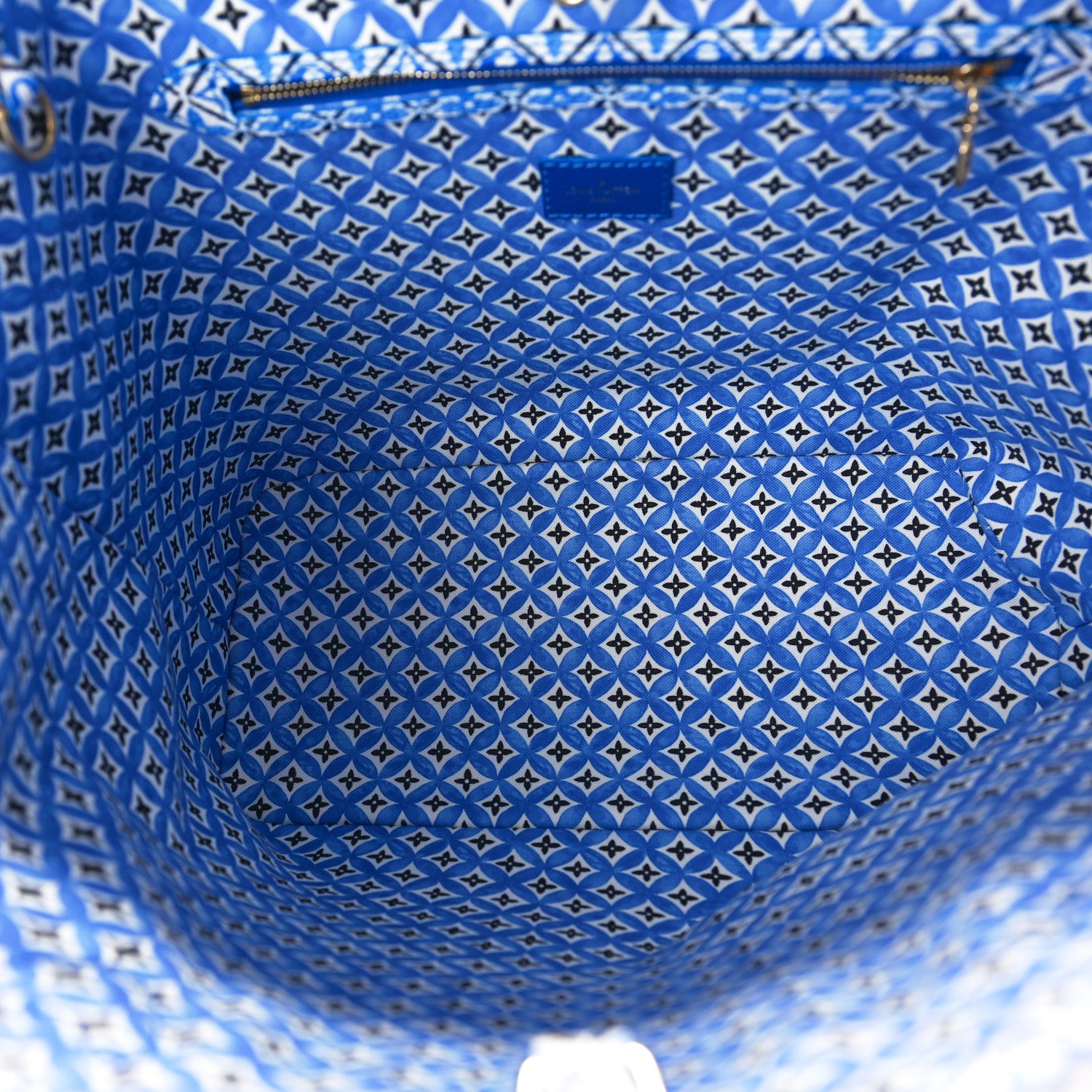 Louis Vuitton Monogram Giant By The Pool 2.0 Neverfull MM Blue 6 of 10