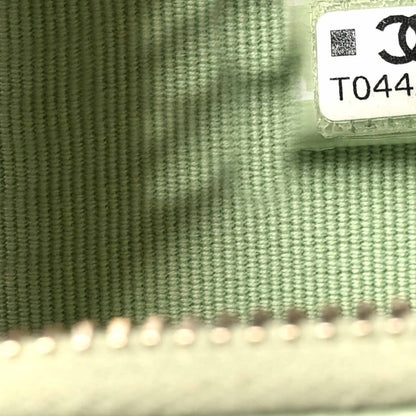 Chanel Caviar Quilted Zip Card Holder Wallet Green 7 of 8