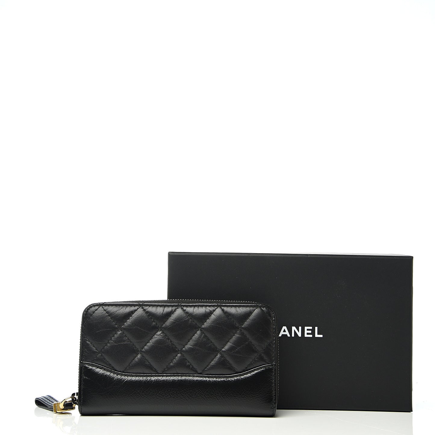 Aged Calfskin Quilted Small Gabrielle Zip Around Wallet Black