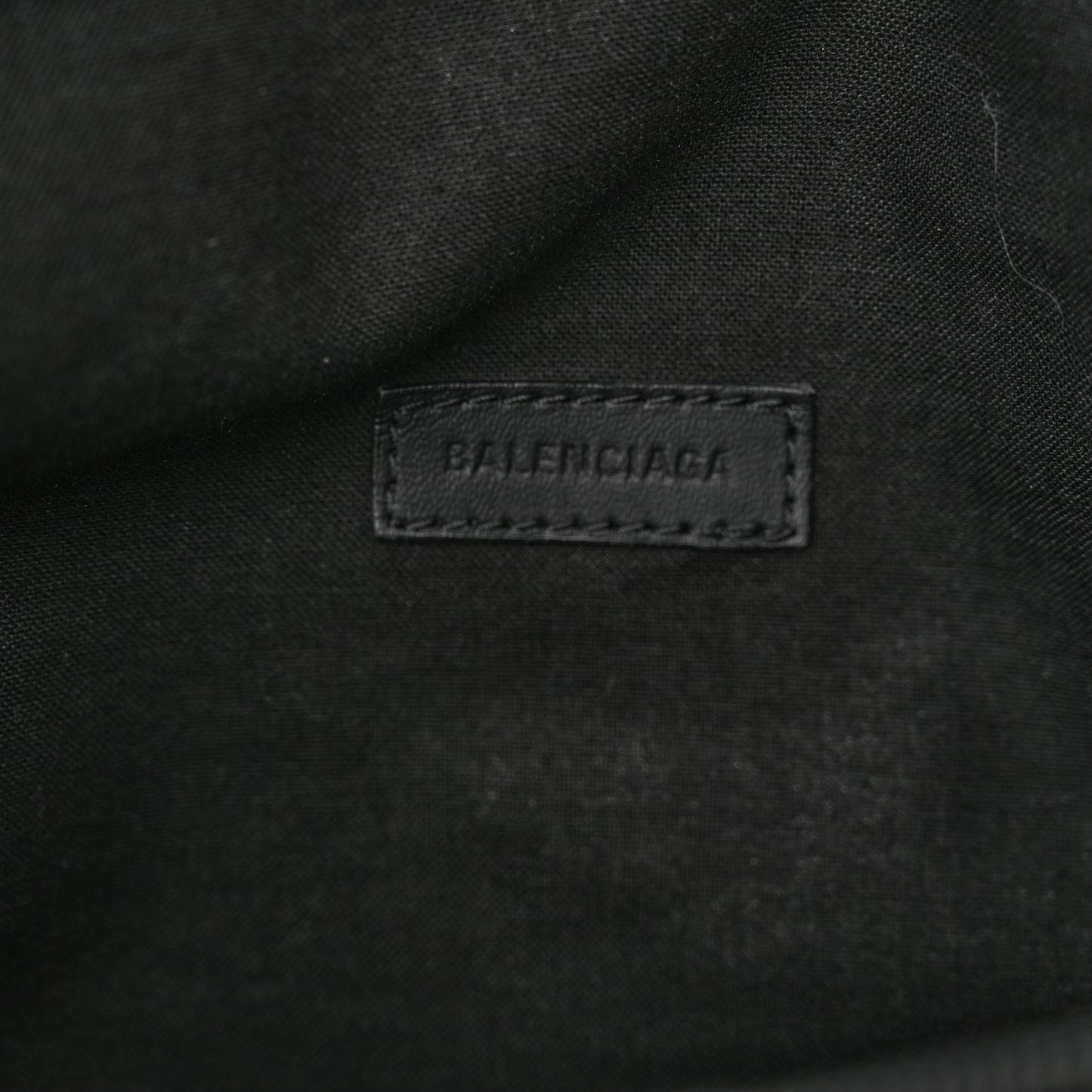Nylon Canvas Logo Piercing Explorer Beltpack Black White