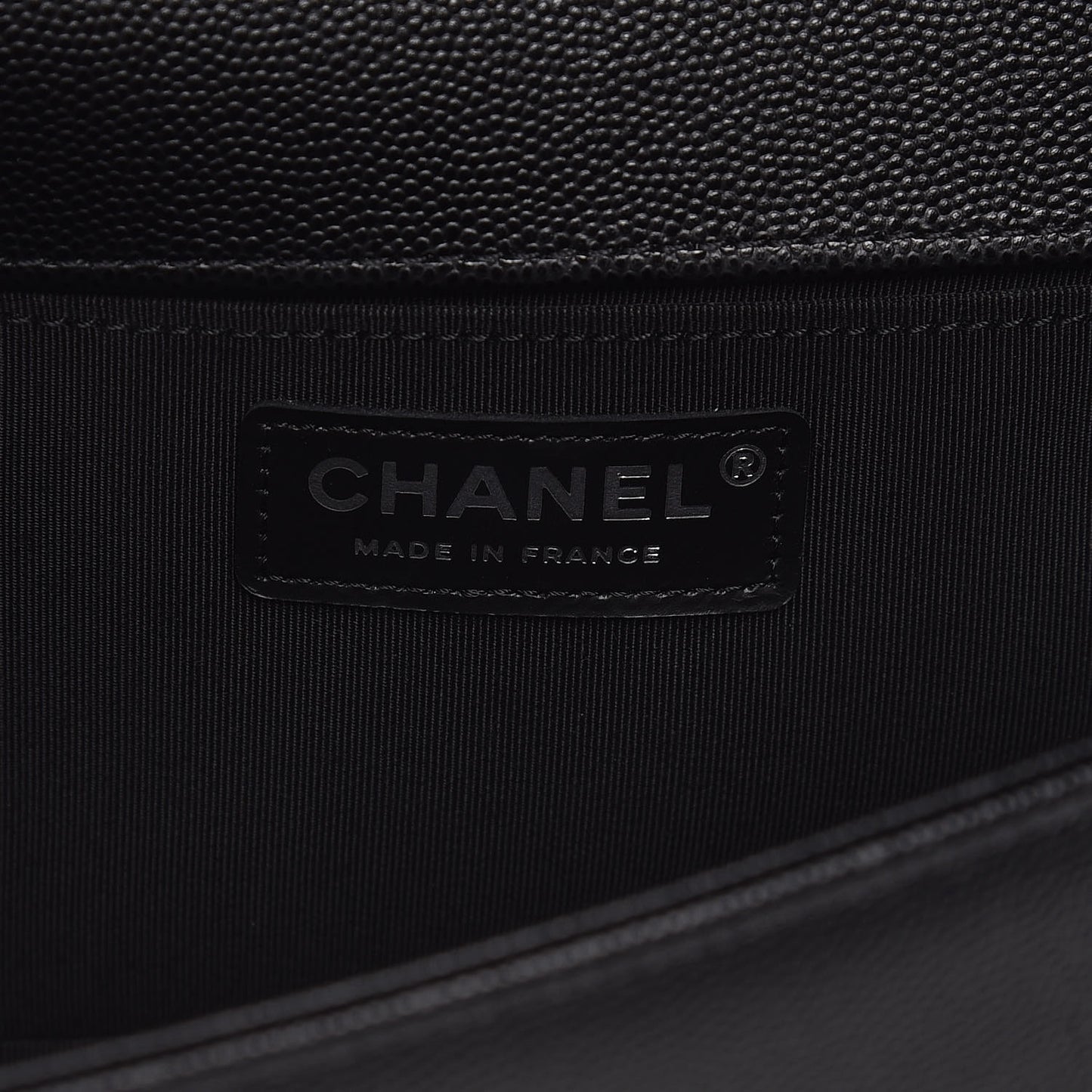 Caviar Quilted Medium Boy Flap Black