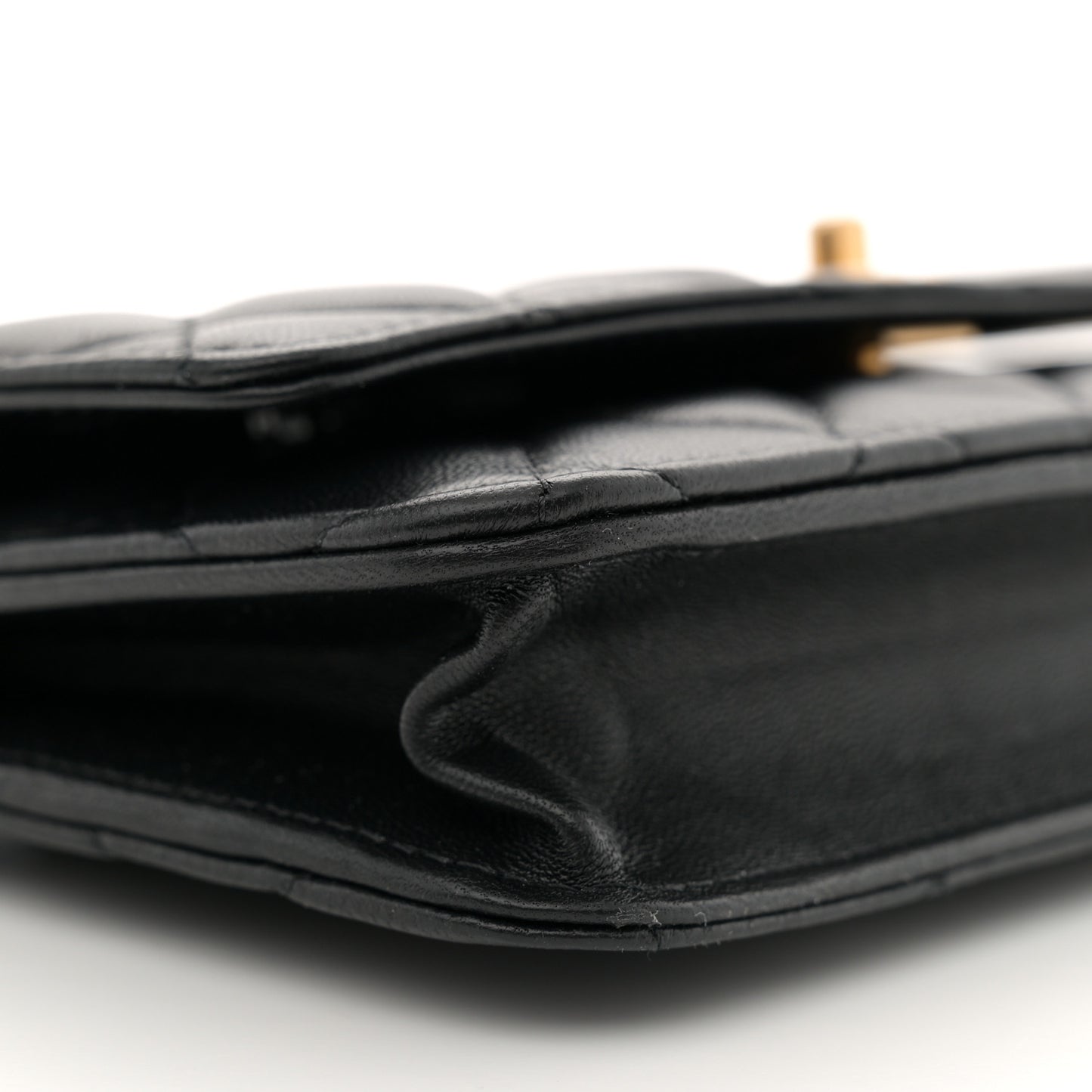 Lambskin Quilted CC Pearl Crush Wallet on Chain WOC Black