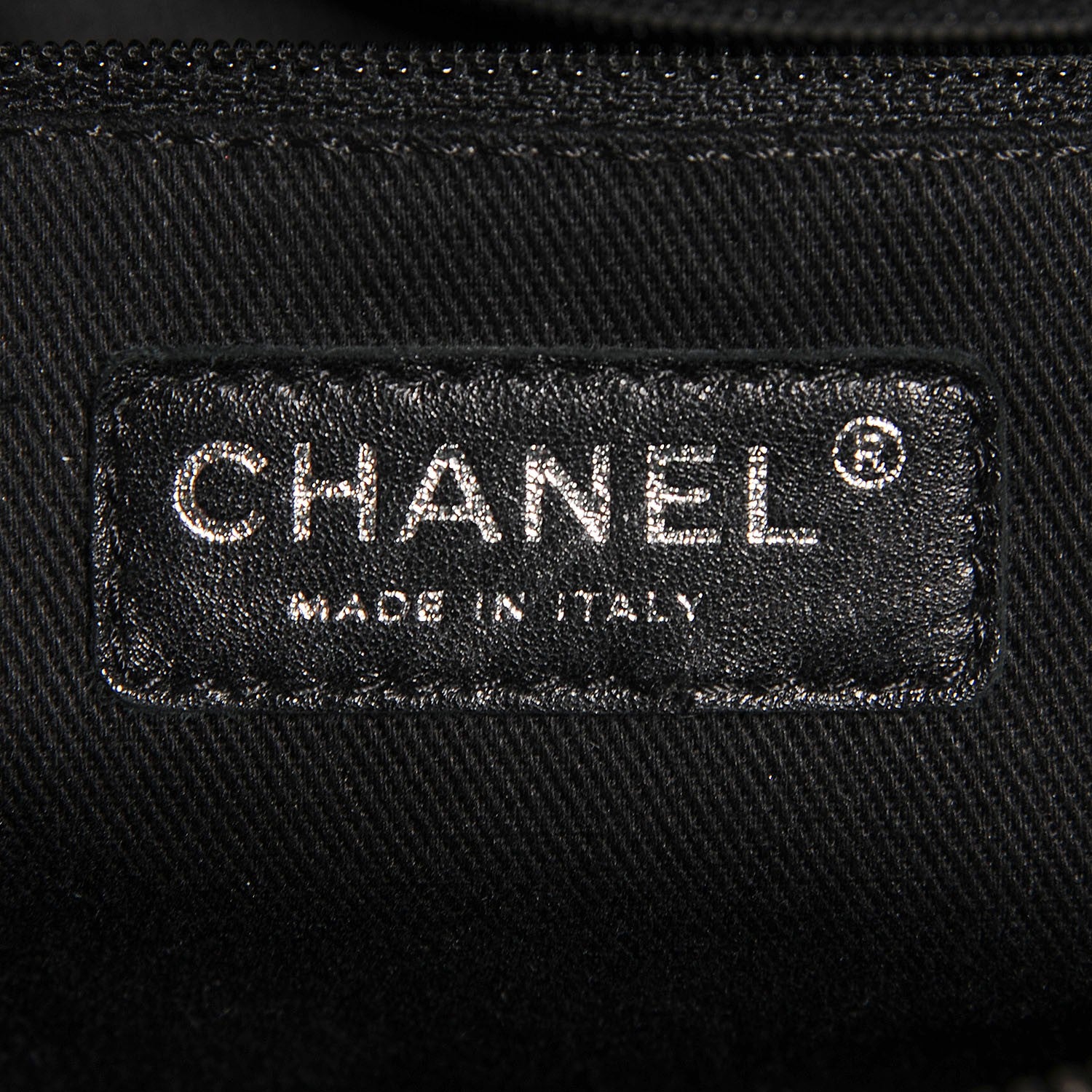 Chanel Iridescent Caviar Quilted Small Chic Tote Green 6 of 7
