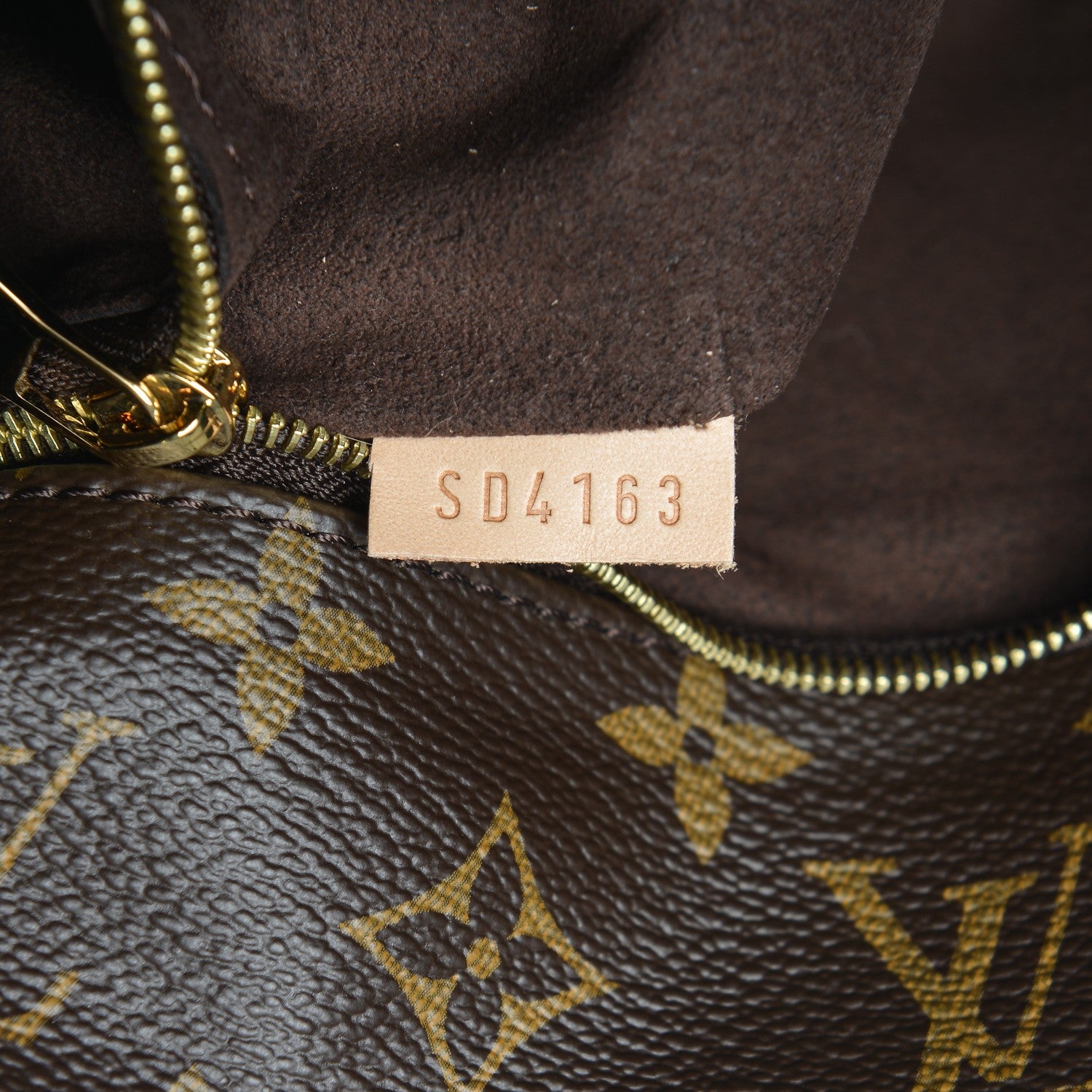 Louis Vuitton Monogram Metis 7 of 7