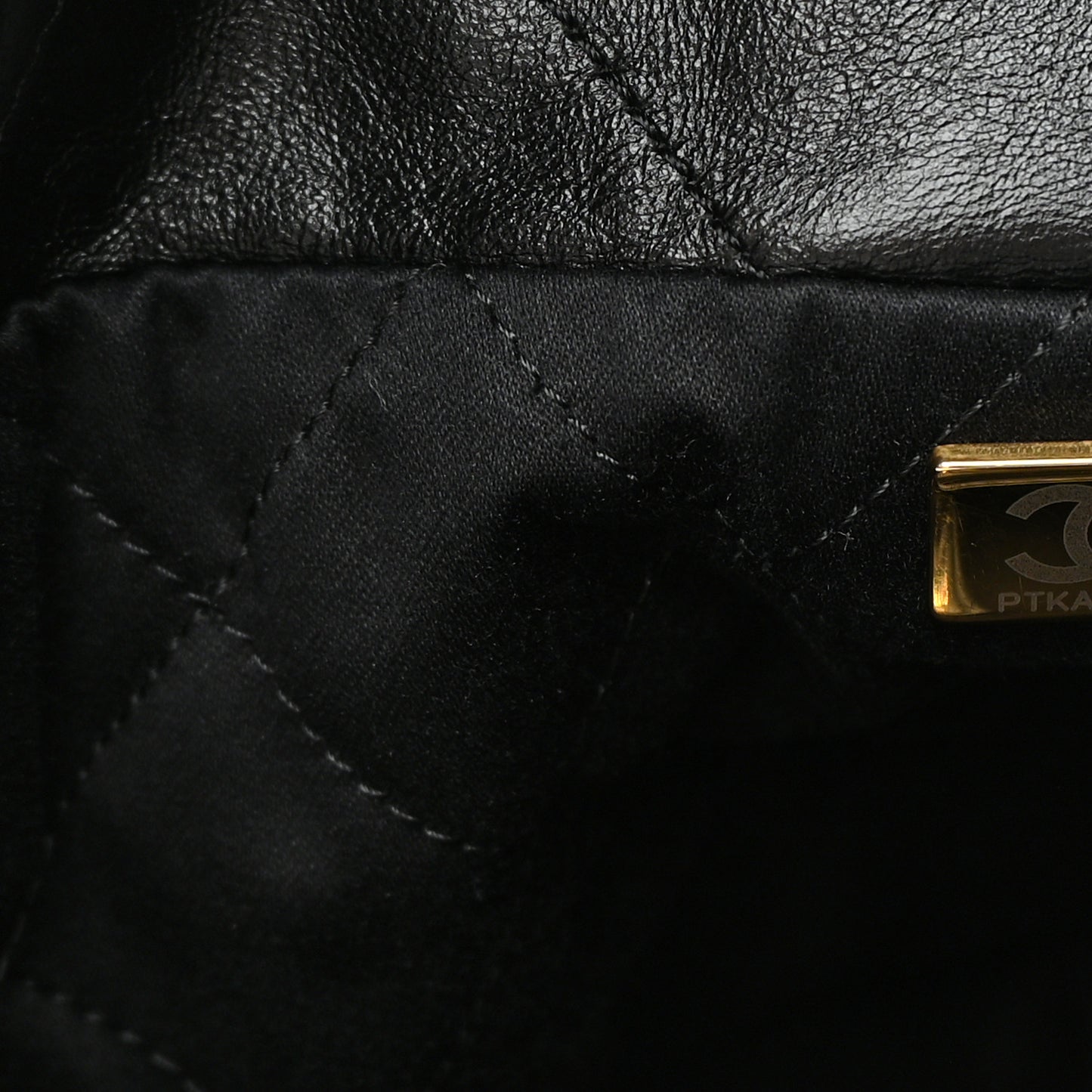 Shiny Calfskin Quilted Small Chanel 22 Black