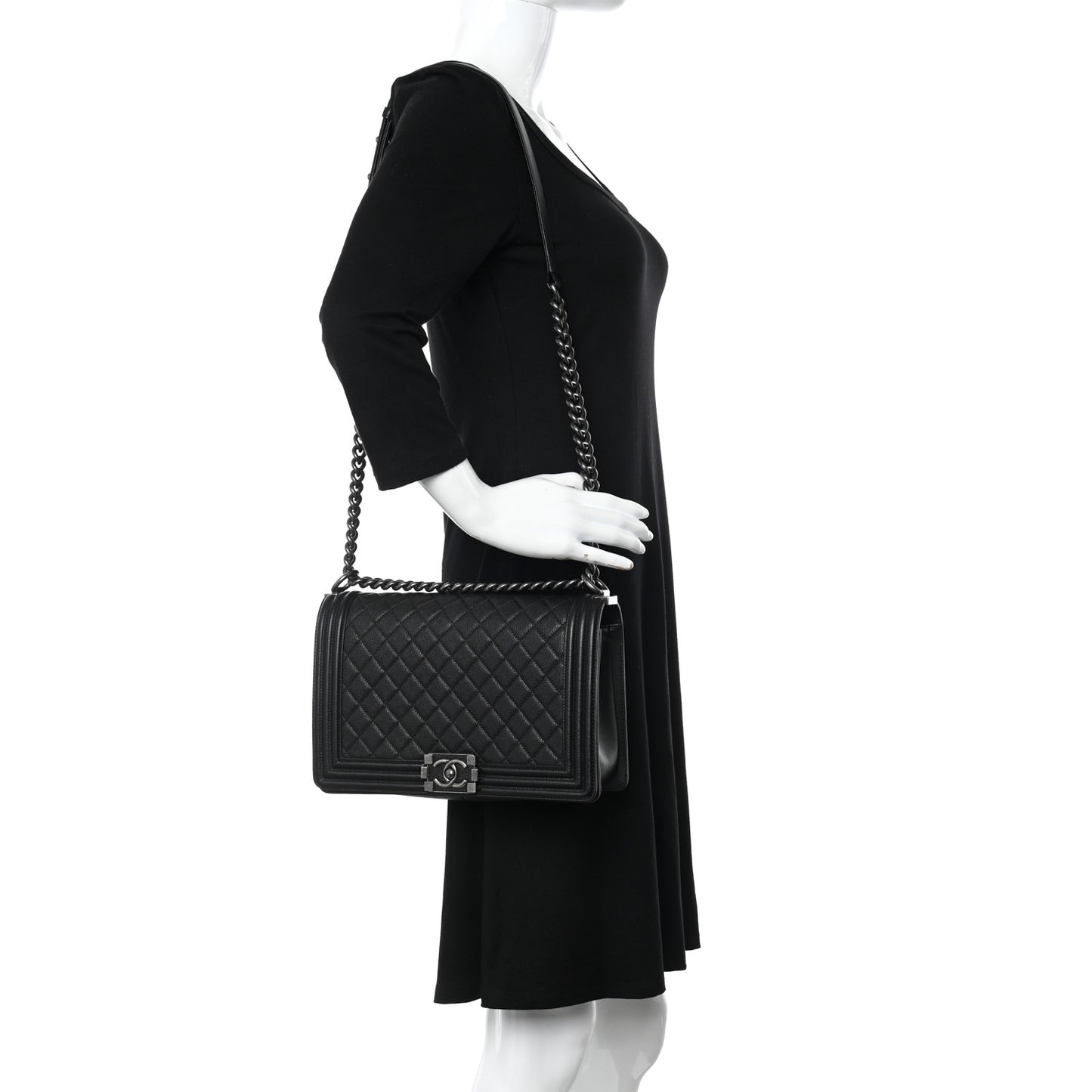 Grained Calfskin Quilted New Medium Boy Flap Black