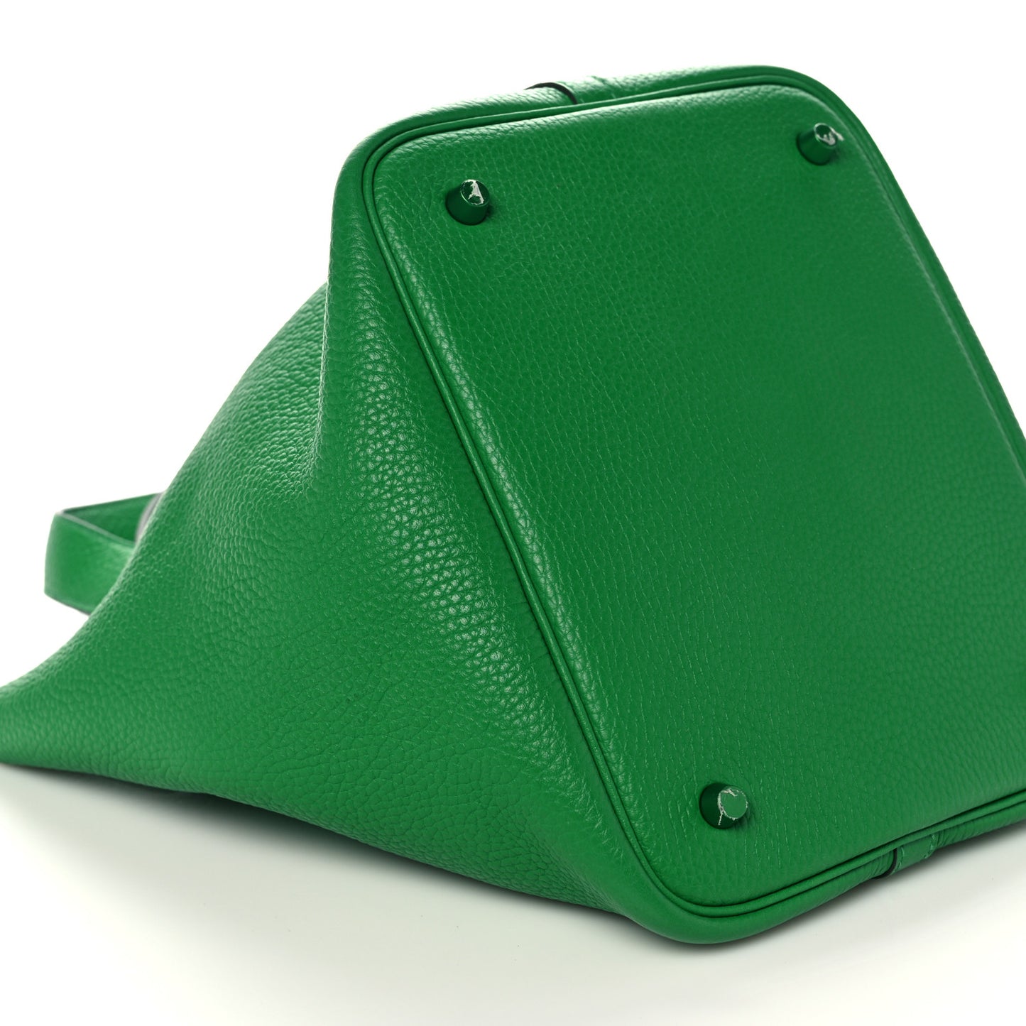 Taurillon Clemence Monochrome Picotin Lock 22 MM Bambou