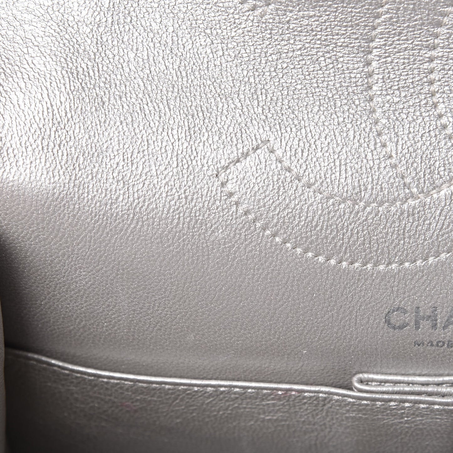 Metallic Lambskin 2.55 Reissue 225 Flap Pale Gold