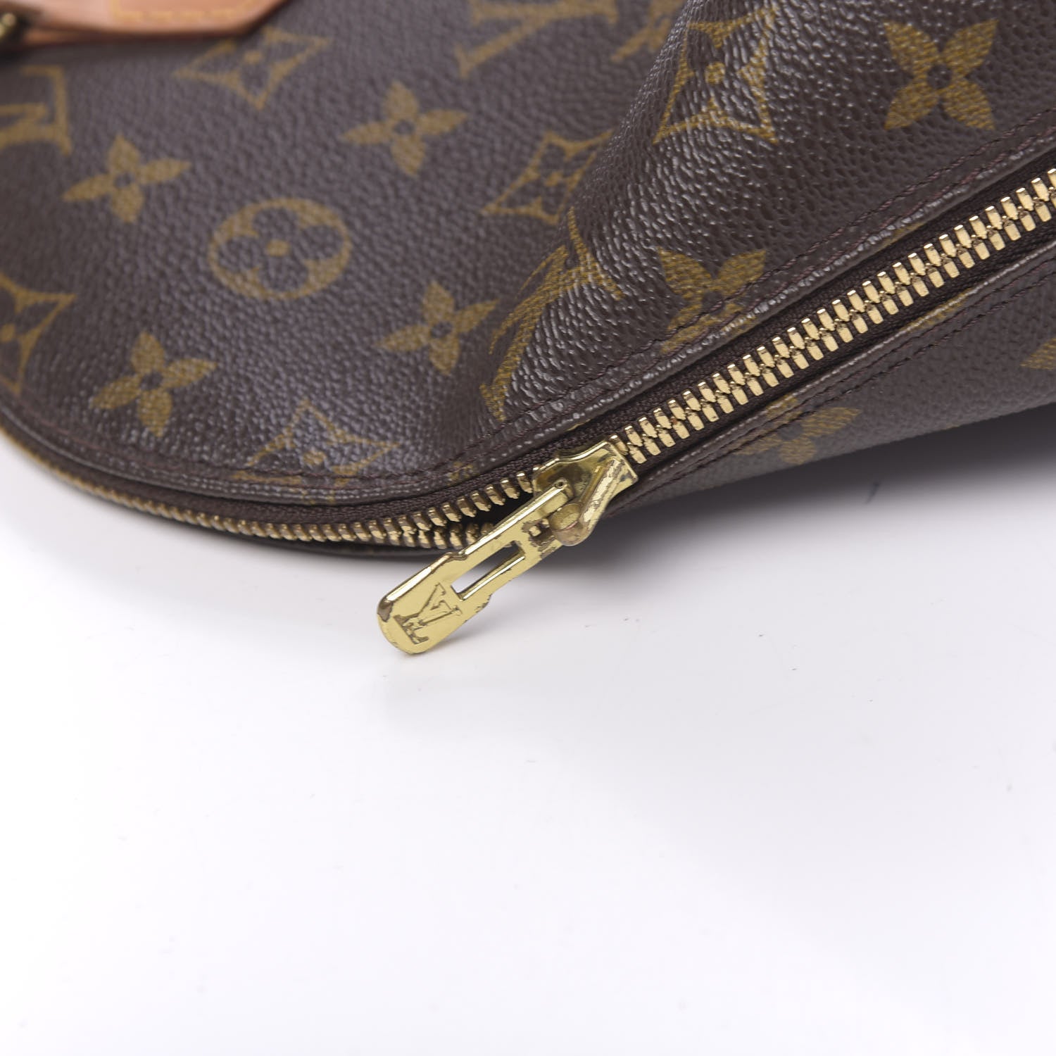 Louis Vuitton Monogram Alma PM 16 of 17