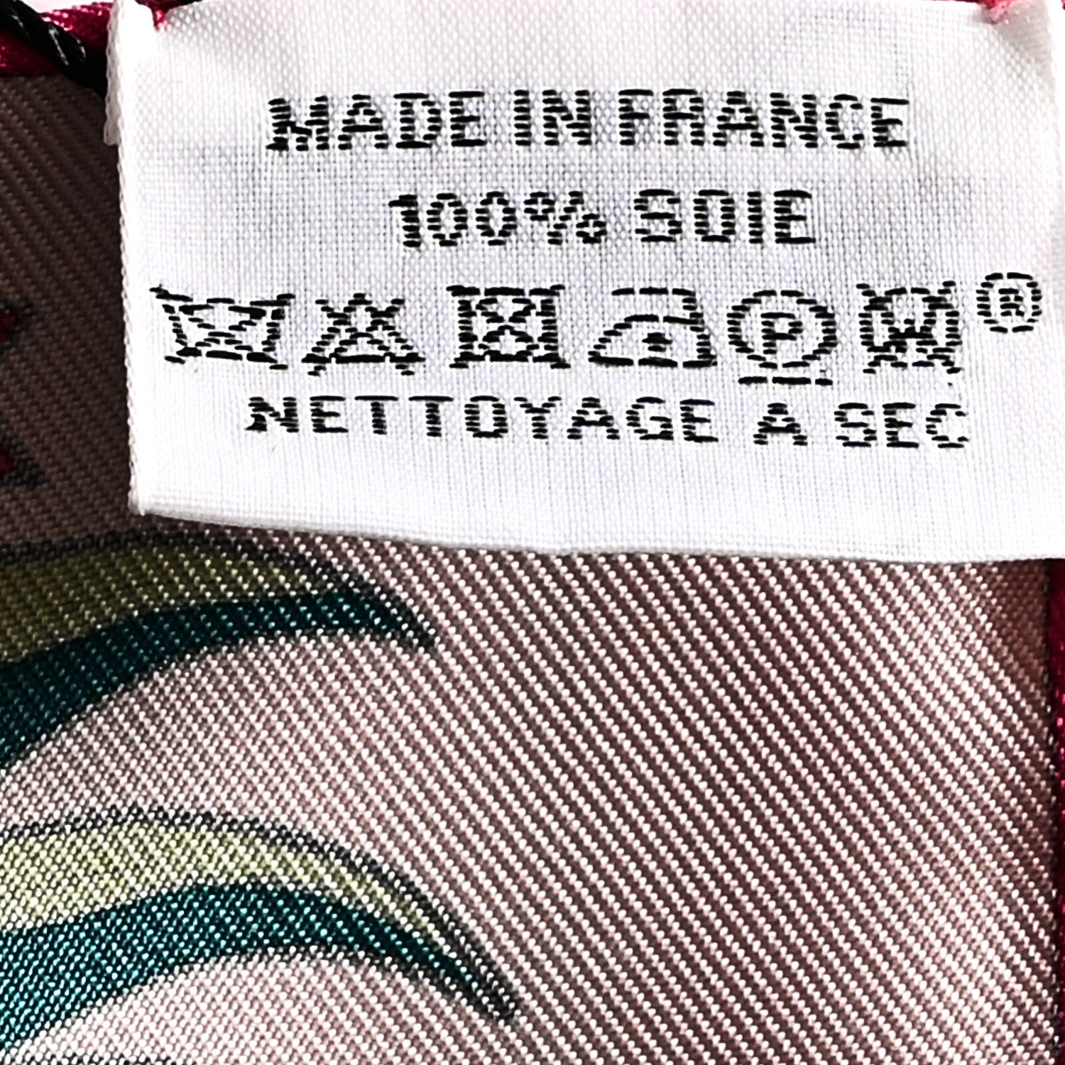 Hermes Silk Exposition Universelle Scarf 90 Rose Vif Vert Rouge 3 of 5