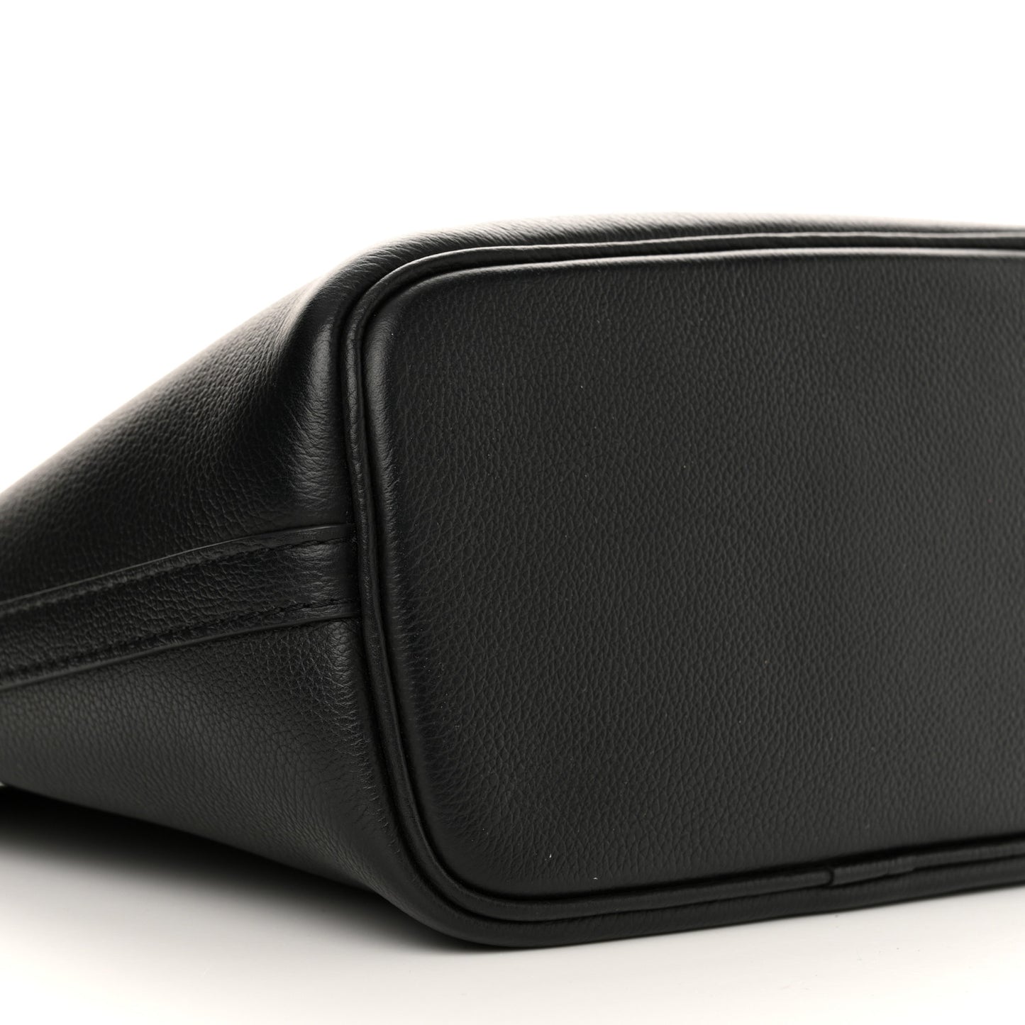 Calfskin Lock and Walk Bucket Black