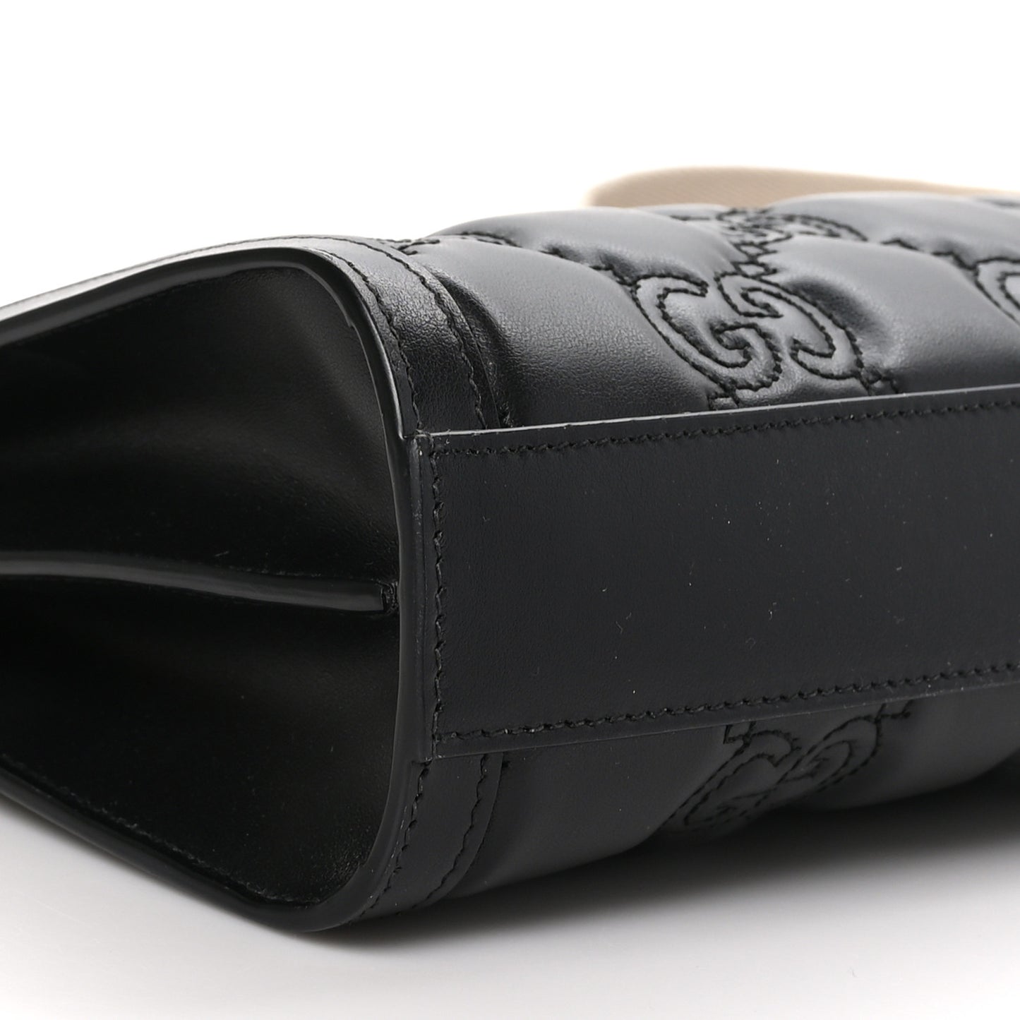 Calfskin GG Matelasse Small Slim Chain Shoulder Bag Black Natural