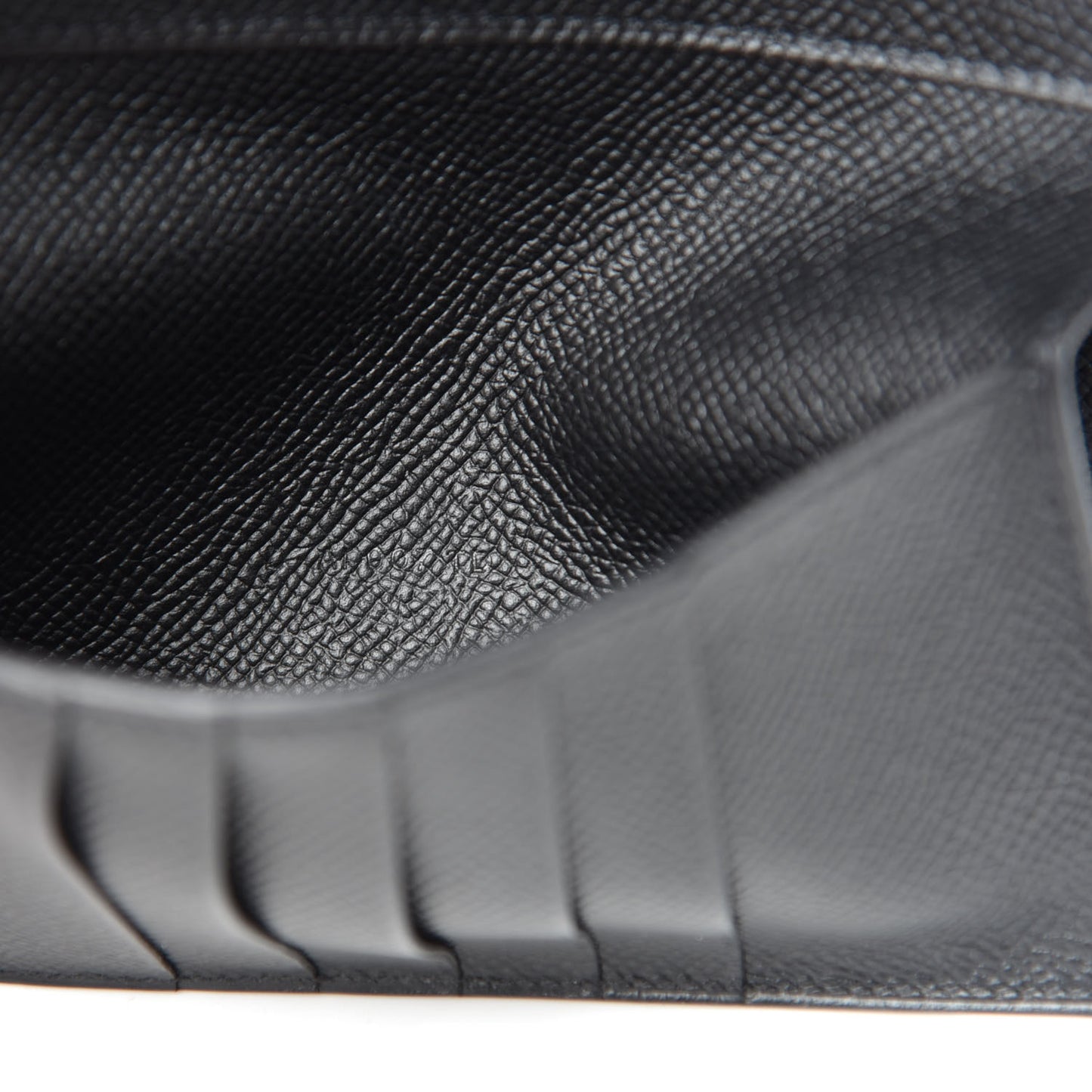 Epsom Medium Kelly Wallet Black