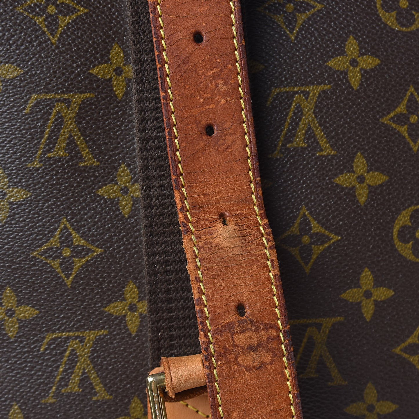 Monogram Satellite 70