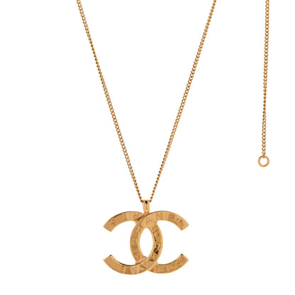 Chanel Metal CC Paris Button Necklace Gold 1 of 6