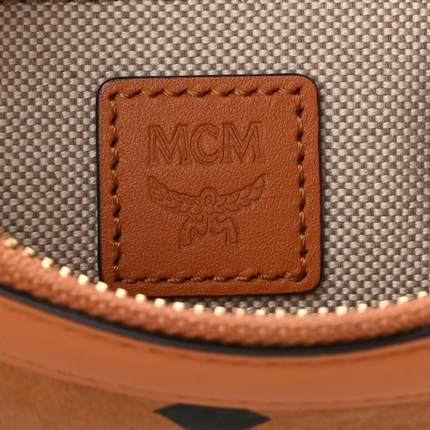 Visetos Mini Aren Chain Crossbody Bag Cognac