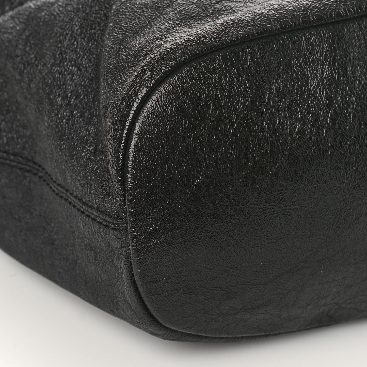 Glazed Pebbled Calfskin Medium Nightingale Black