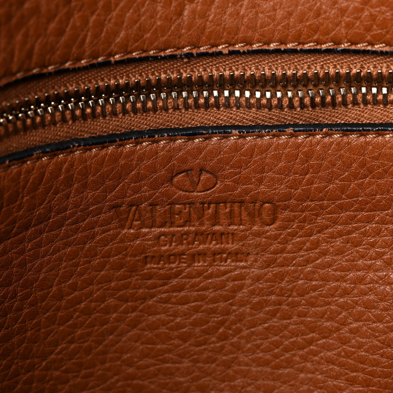 Valentino Garavani Pebbled Calfskin Large Rockstud Flip-Lock Messenger Bag Light Cuir 6 of 28