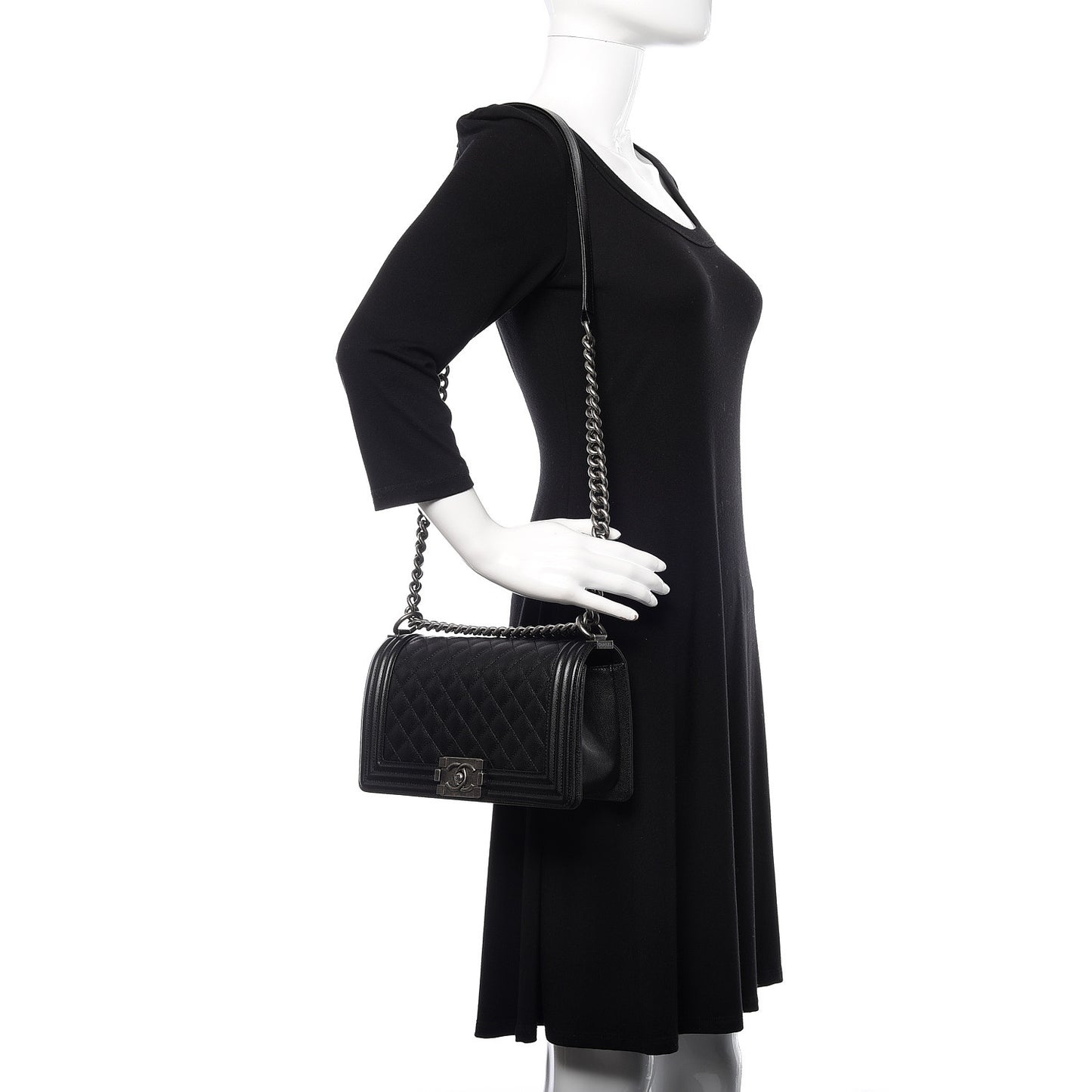 Caviar Quilted Medium Boy Flap Black