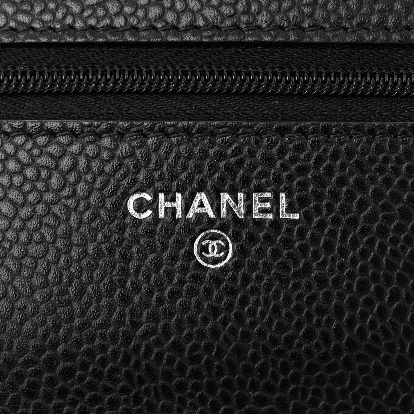 Caviar Quilted Wallet on Chain WOC Black
