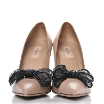 Valentino Garavani Nappa Lace Bow Pumps 39.5 Nude 2 of 17