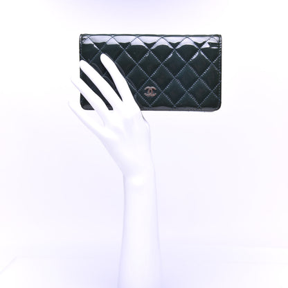 Chanel Patent Calfskin Quilted Yen Wallet Blue 2 of 9