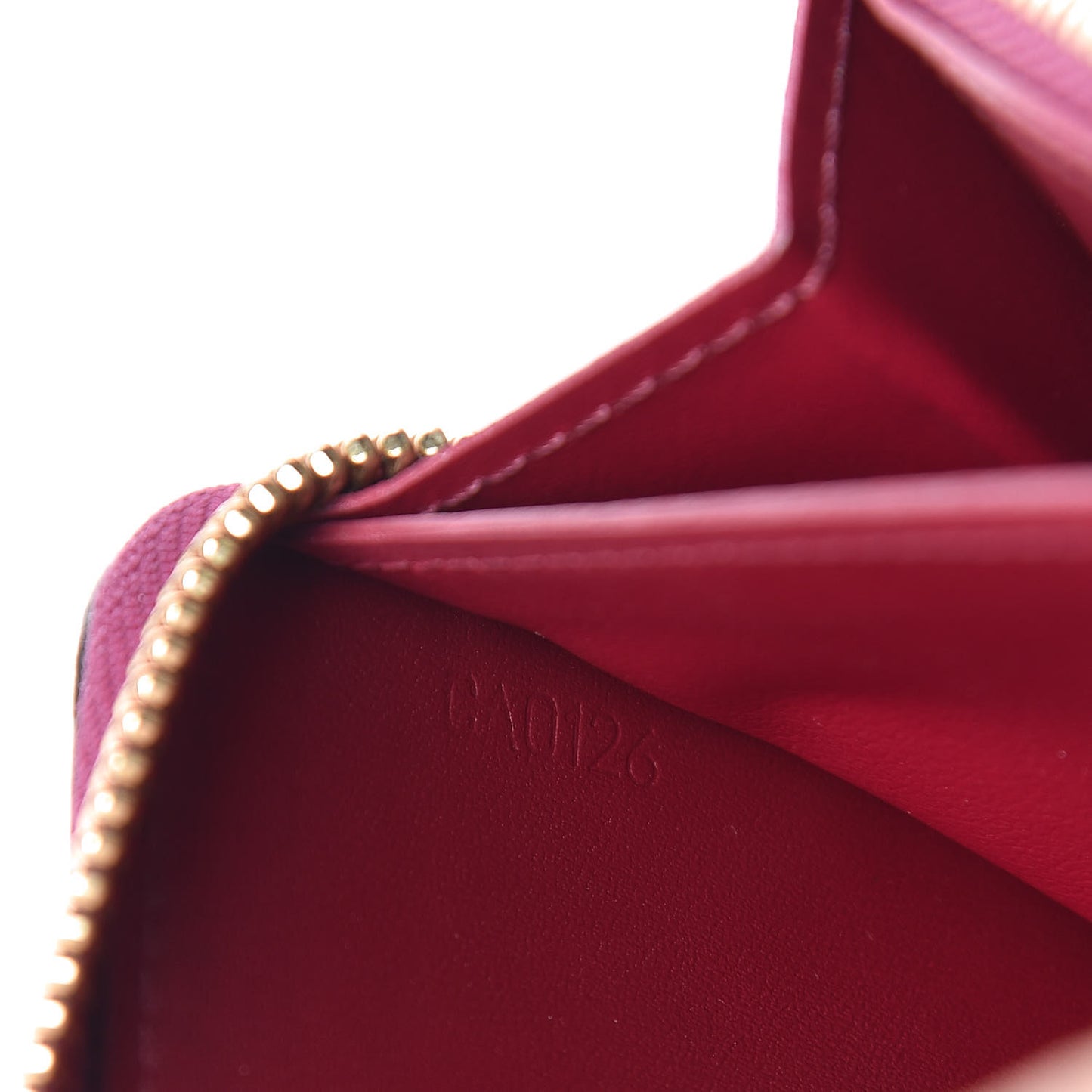 Vernis Clemence Wallet Magenta