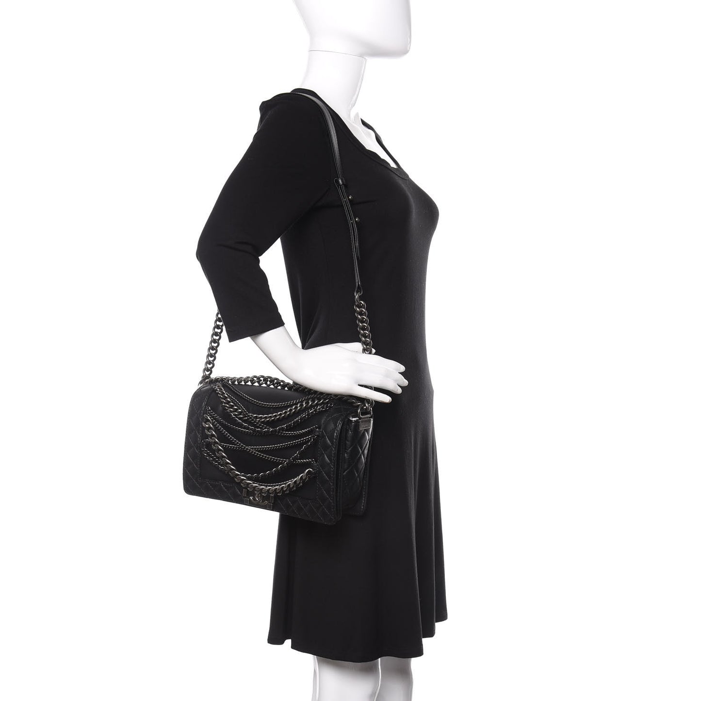 Calfskin Enchained New Medium Boy Flap Black