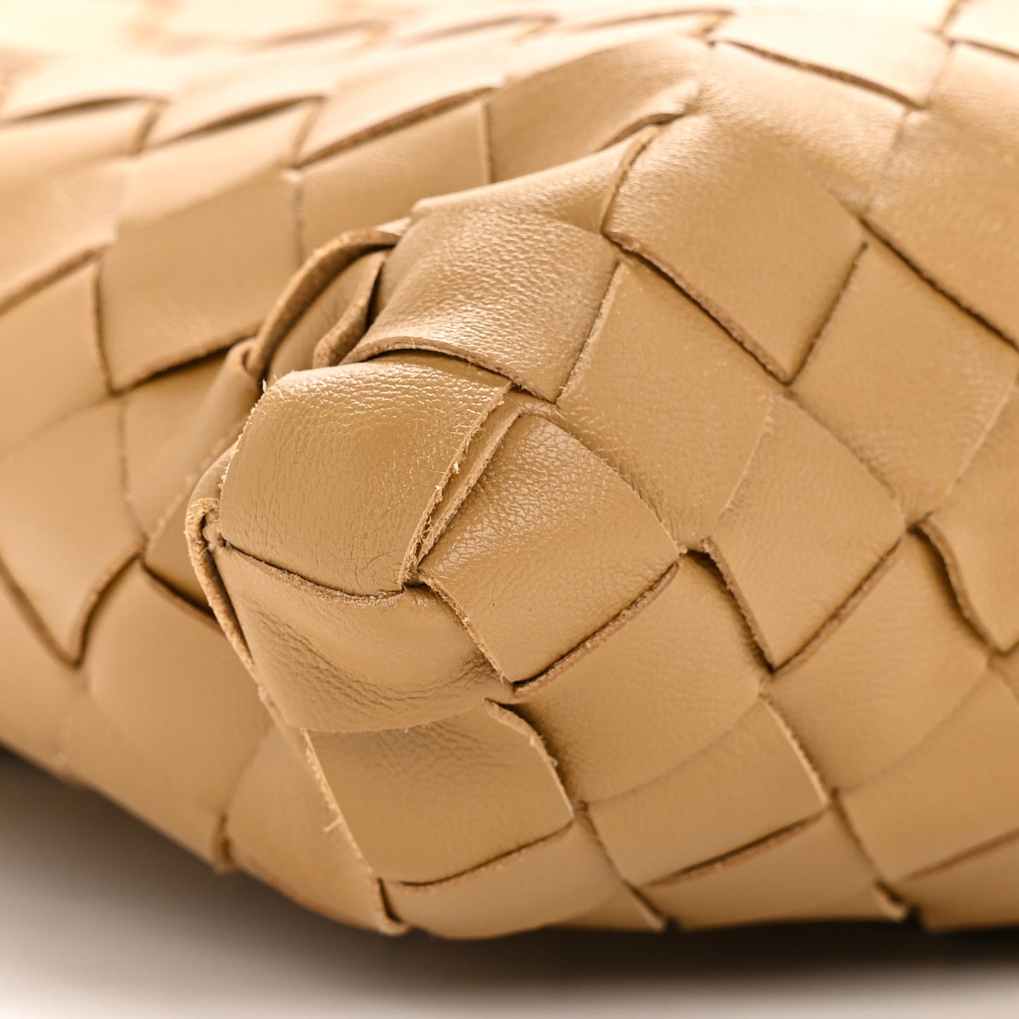 Calfskin Intrecciato Small Hop Dark Praline