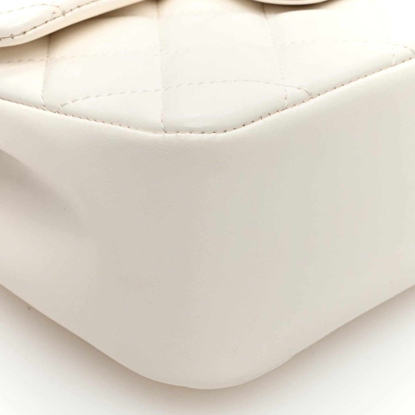 Shiny Lambskin Quilted Pearl Twist Mini Square Flap White