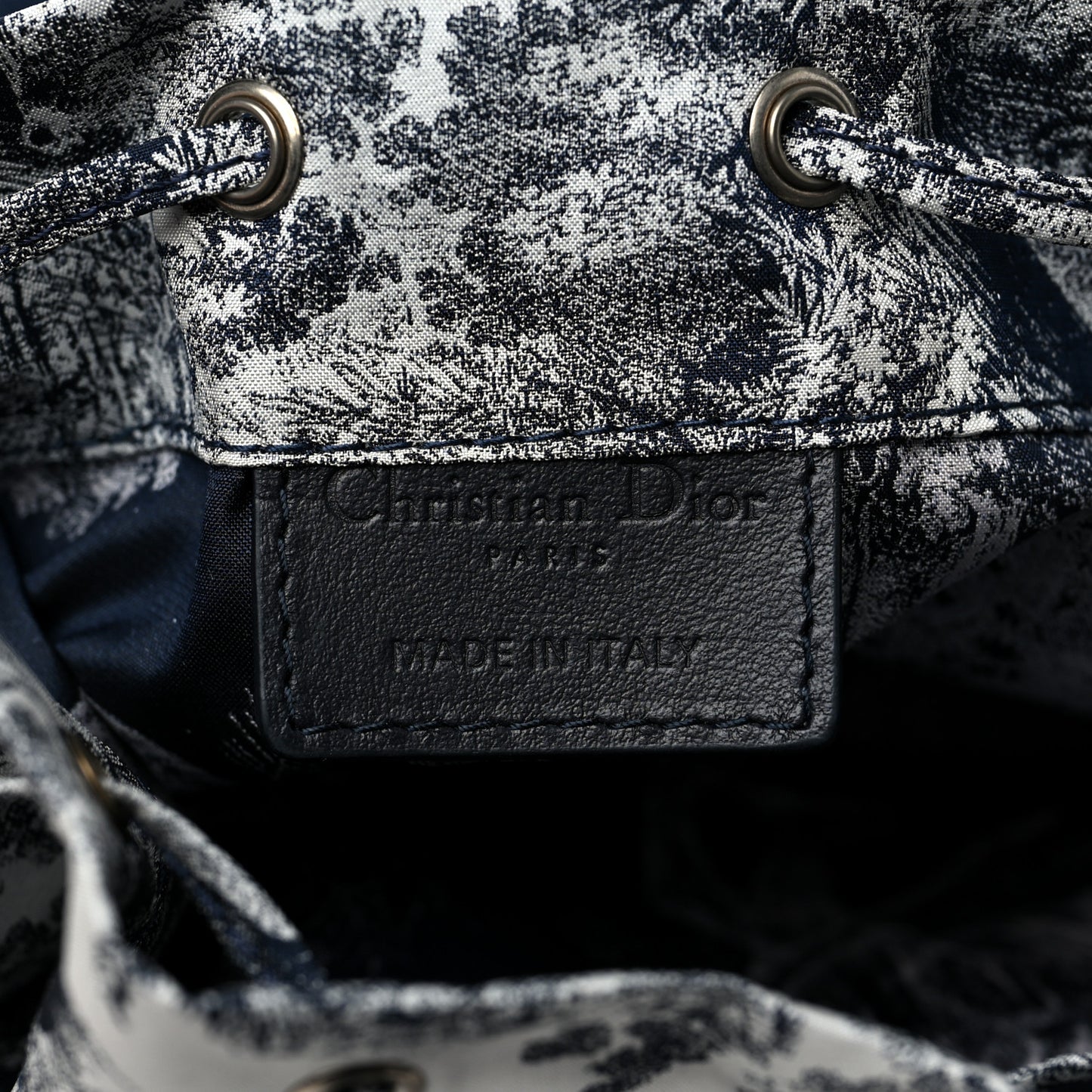 Technical Fabric Embroidered Toile De Jouy Sauvage DiorTravel Pouch Blue